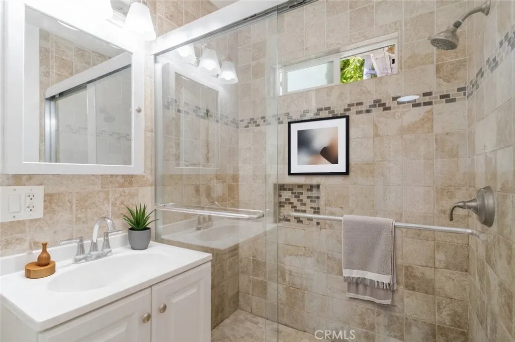 Additional image 71 of 2477 Richelieu Avenue, Los Angeles, CA 90032