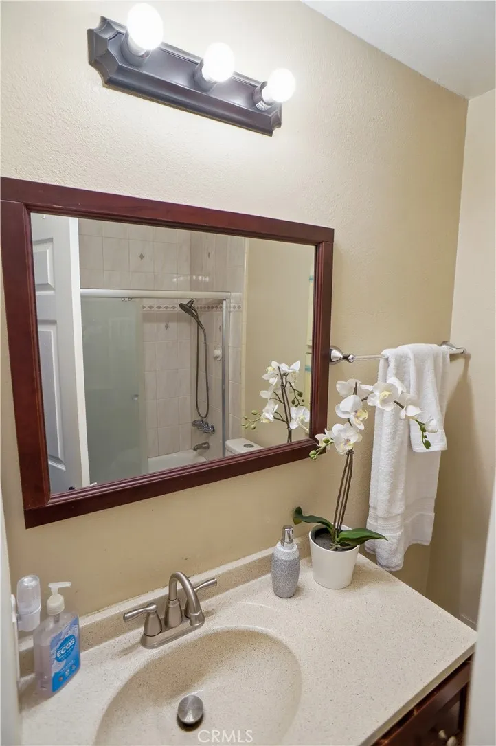 Additional image 38 of 27638 Cherry Creek Dr, Valencia, CA 91354