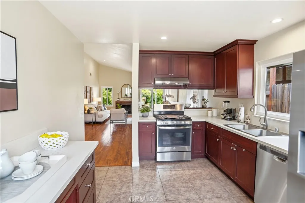 Additional image 28 of 27638 Cherry Creek Dr, Valencia, CA 91354