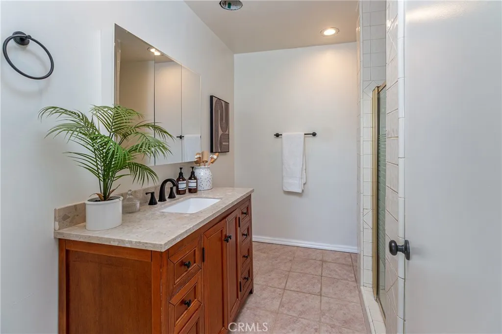 Additional image 49 of 2436 N Lincoln St, Burbank, CA 91504