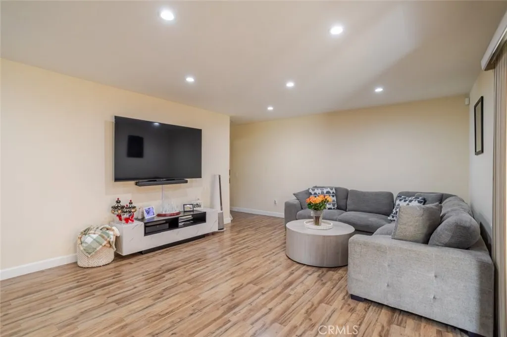 Additional image 42 of 331 N Isabel Street Unit 4, Glendale, CA 91206