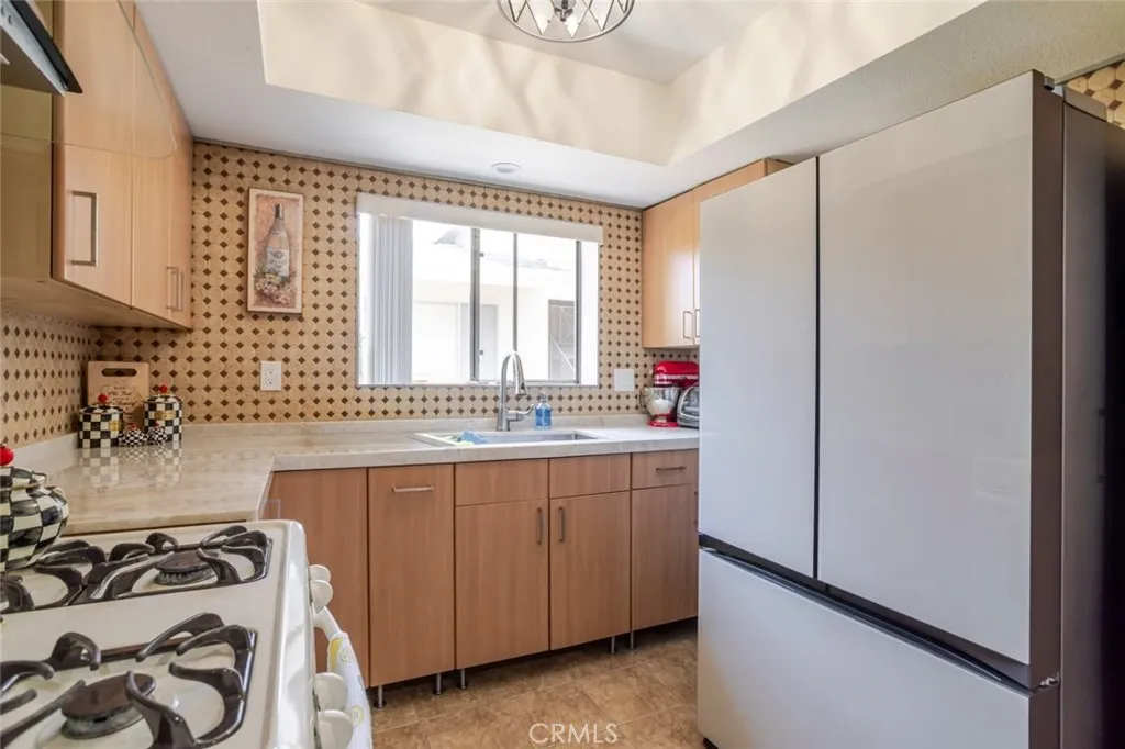 Additional image 52 of 331 N Isabel Street Unit 4, Glendale, CA 91206