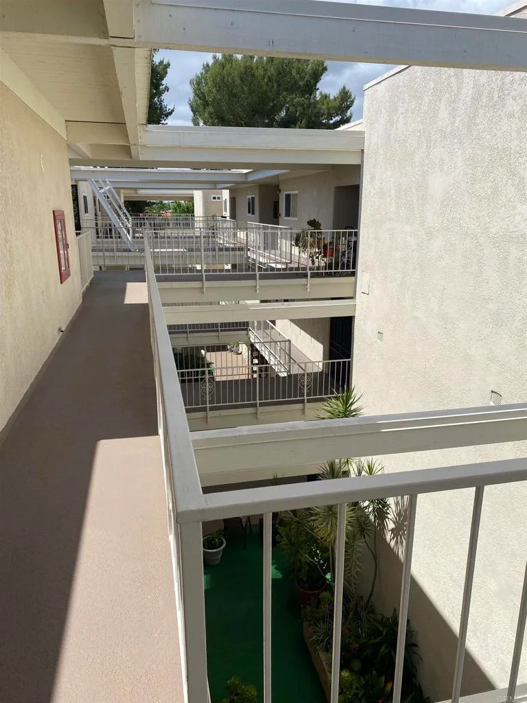 2397 Via Mariposa W #3A, Laguna Woods, CA 92637