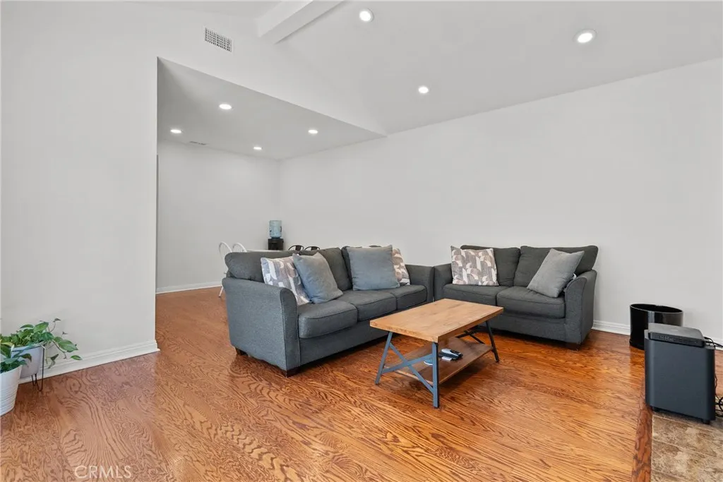 Additional image 6 of 20230 Keswick St Unit 3, Winnetka, CA 91306