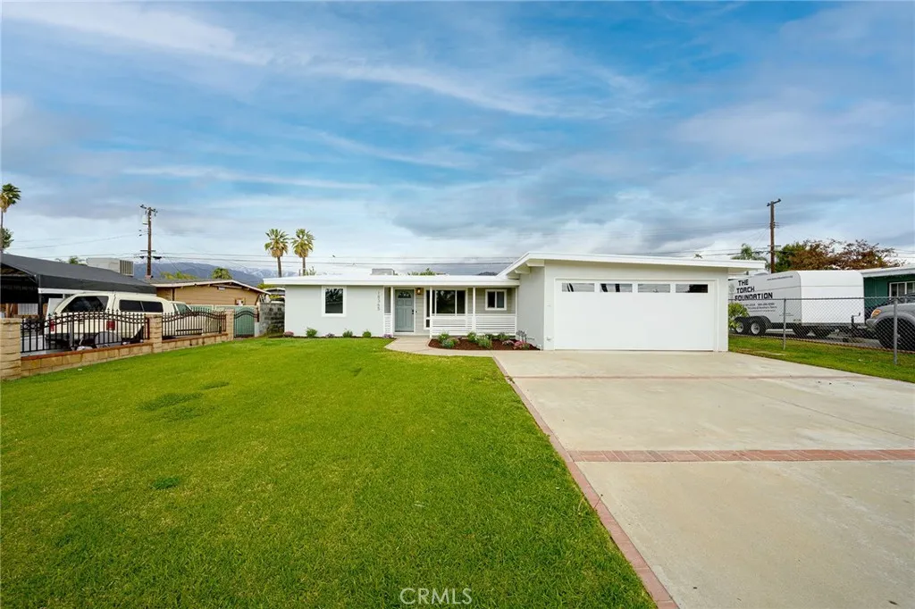 18365 E Bellefont Drive, Azusa, CA 91702