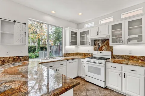 27 Cayman Brac, Aliso Viejo, CA MLS: PW25057572