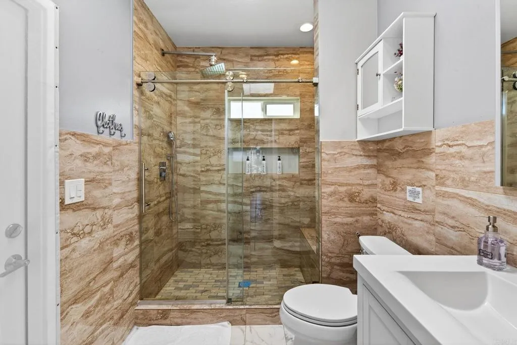 Additional image 87 of 11168 Acaso Way, San Diego, CA 92126