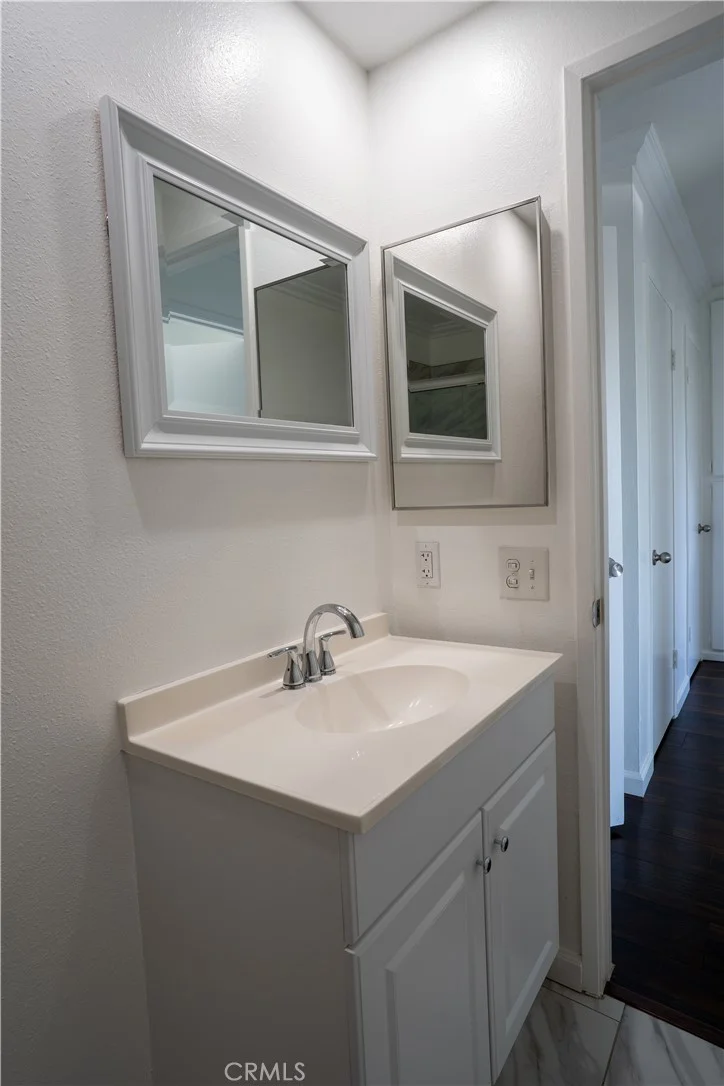 2844 E 3rd St Unit 201, Long Beach, CA 90814
