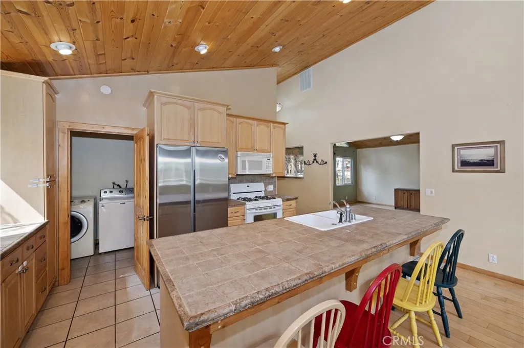 Additional image 54 of 248 Whipple Dr, Big Bear City, CA 92314