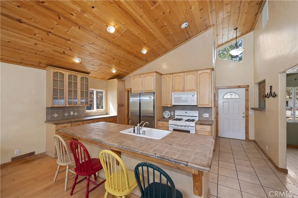 Additional image 55 of 248 Whipple Dr, Big Bear City, CA 92314