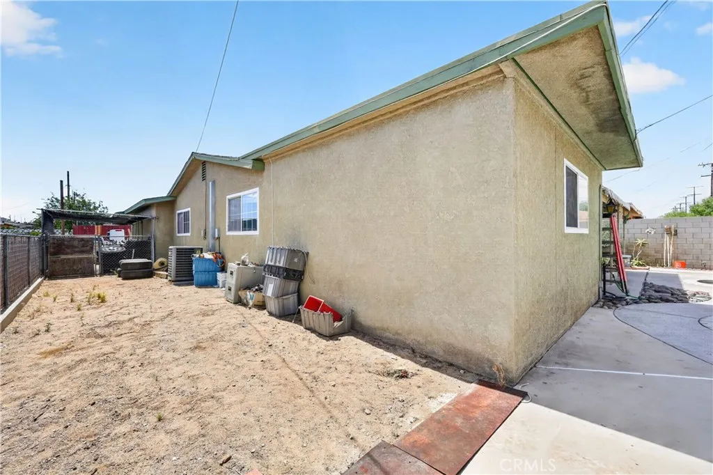 Additional image 101 of 1713 Piute St, Barstow, CA 92311