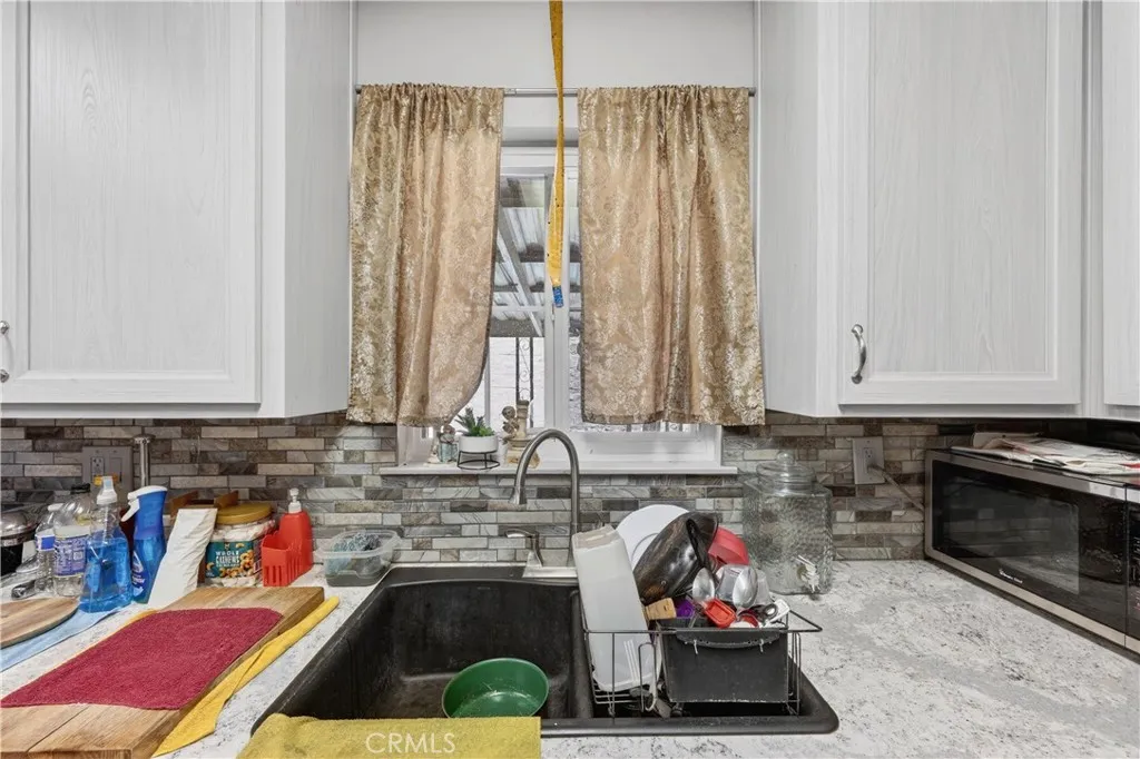 Additional image 75 of 1713 Piute St, Barstow, CA 92311