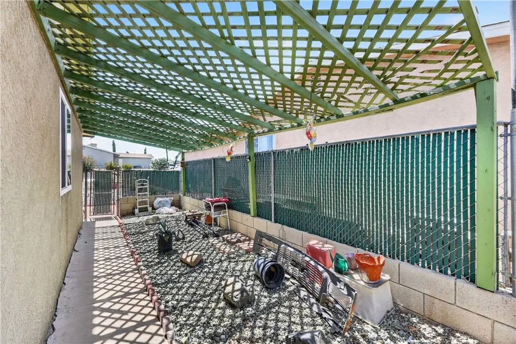 Additional image 50 of 1713 Piute St, Barstow, CA 92311