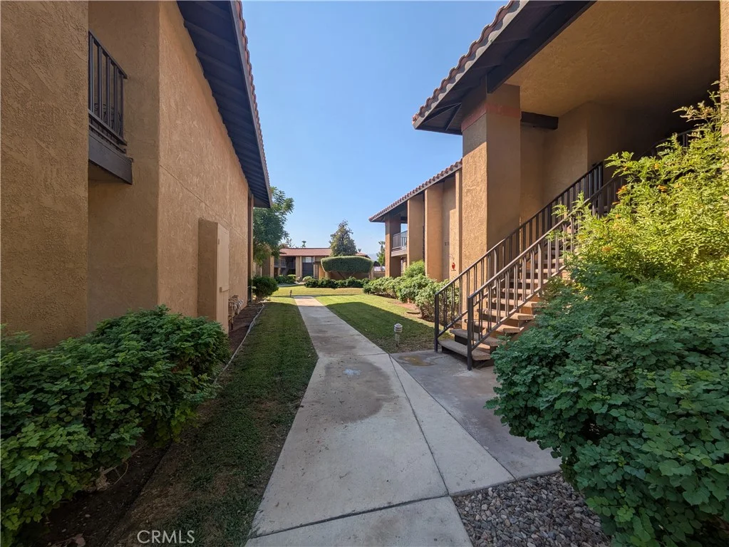 31200 Landau Blvd, Cathedral City, CA 92234