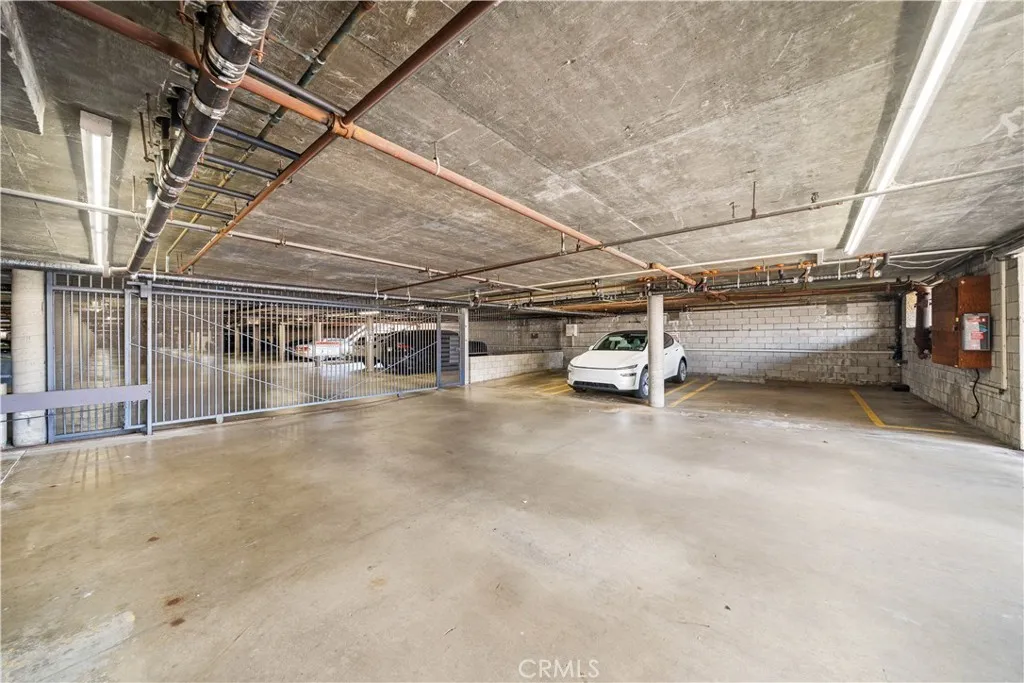 Additional image 102 of 3520 Maricopa St Unit 1, Torrance, CA 90503