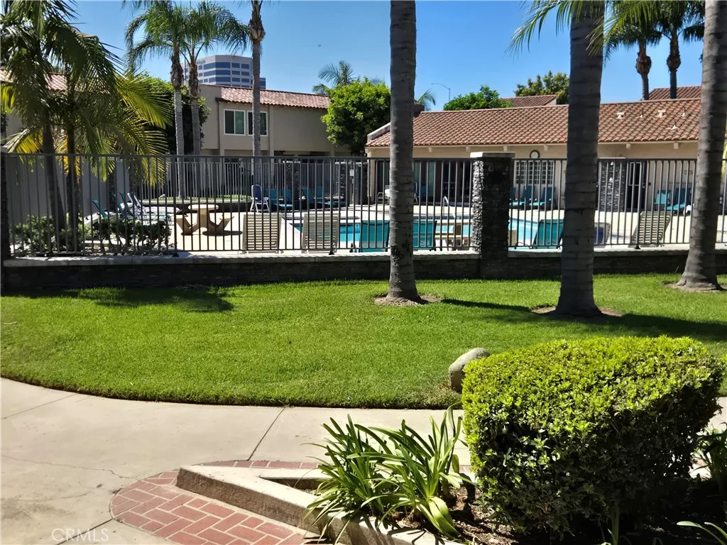 Additional image 72 of 700 W La Veta Ave Unit J6, Orange, CA 92868