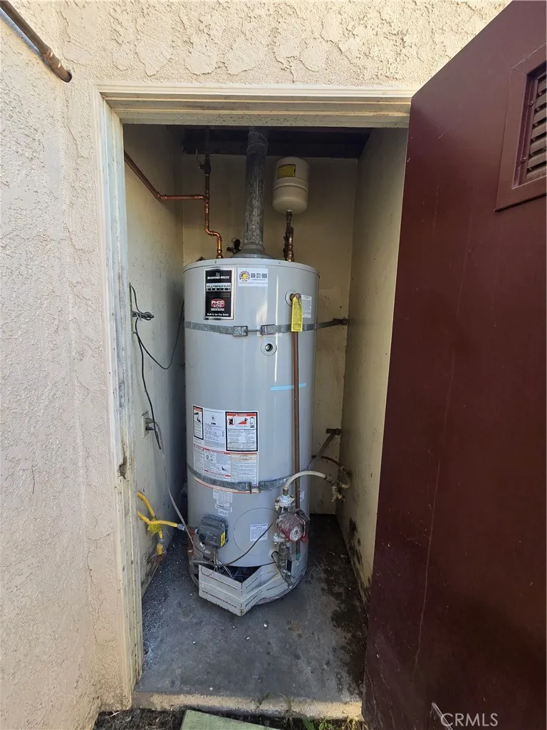 Additional image 68 of 700 W La Veta Ave Unit J6, Orange, CA 92868