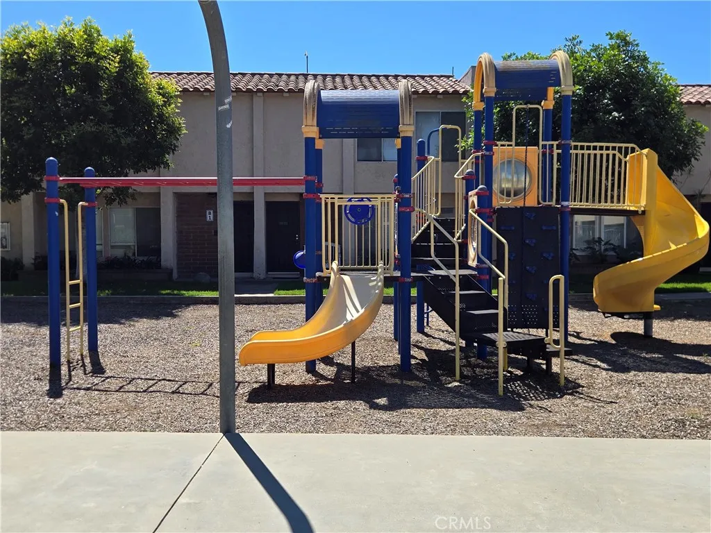 Additional image 36 of 700 W La Veta Ave Unit J6, Orange, CA 92868