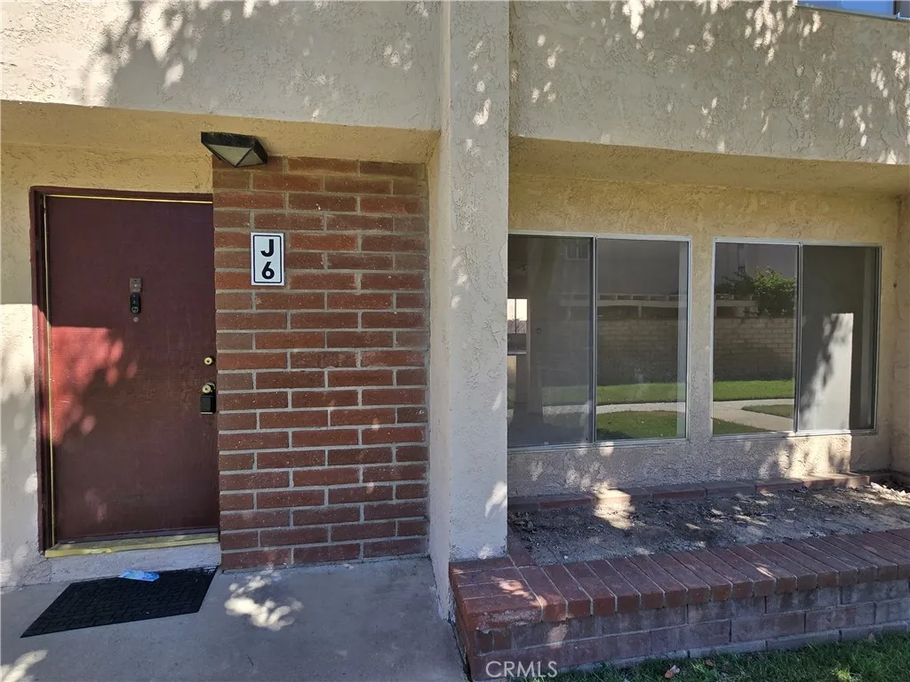 Additional image 5 of 700 W La Veta Ave Unit J6, Orange, CA 92868