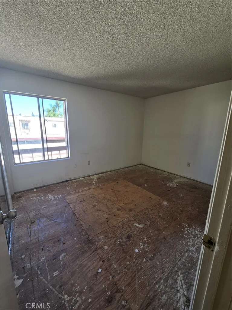 Additional image 56 of 700 W La Veta Ave Unit J6, Orange, CA 92868