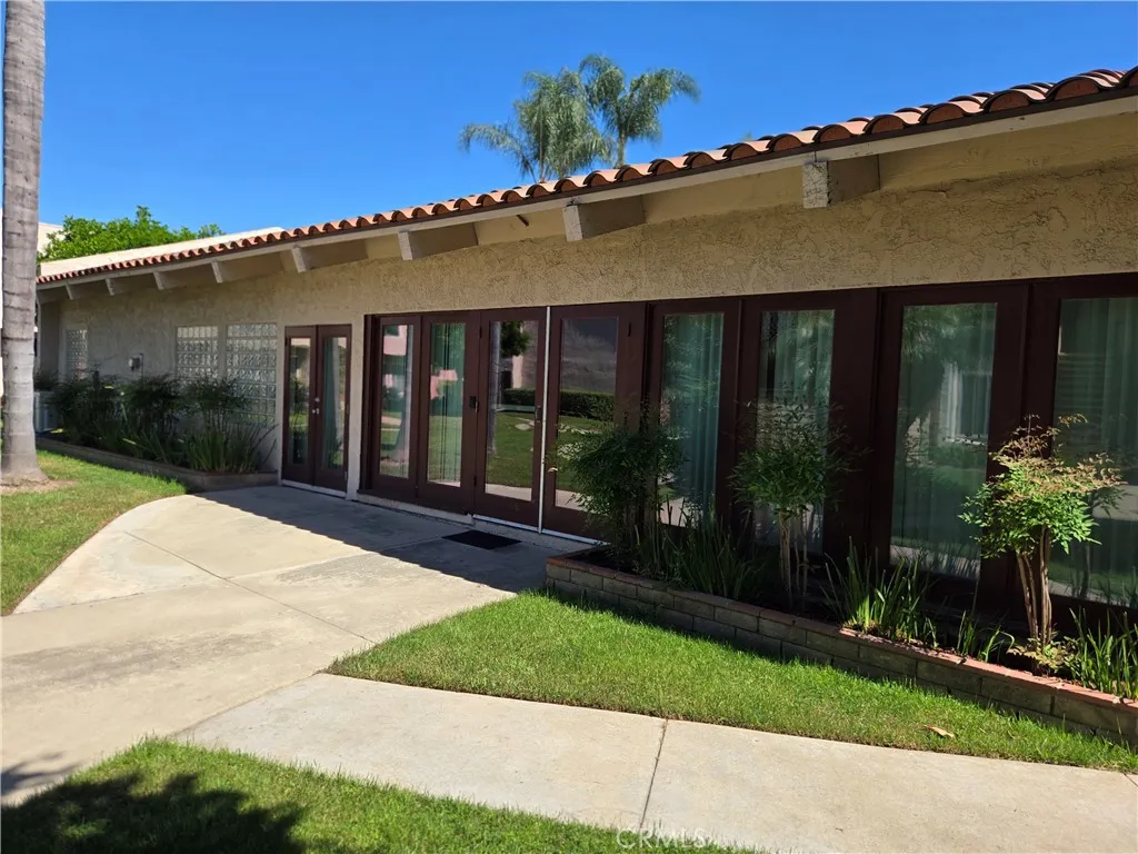 Additional image 34 of 700 W La Veta Ave Unit J6, Orange, CA 92868