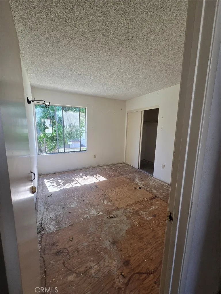 Additional image 61 of 700 W La Veta Ave Unit J6, Orange, CA 92868