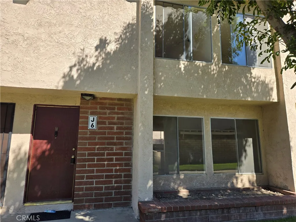 Additional image 37 of 700 W La Veta Ave Unit J6, Orange, CA 92868