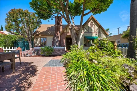 2415 N French Street, Santa Ana, CA MLS: PW25108593