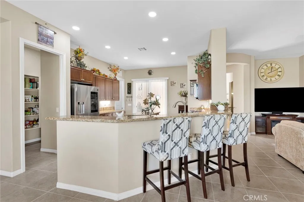 Additional image 66 of 10397 Darby Rd, Apple Valley, CA 92308
