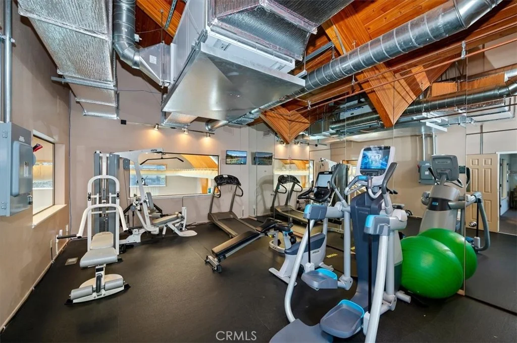 39802 Lakeview Drive Unit 9, Big Bear Lake, CA 92315