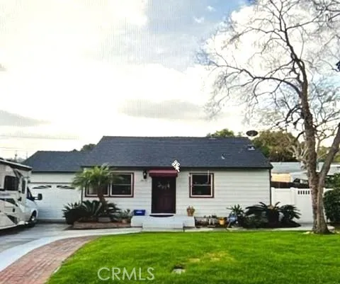 2032 Royal Oaks Drive, Duarte, CA MLS: CV25099124
