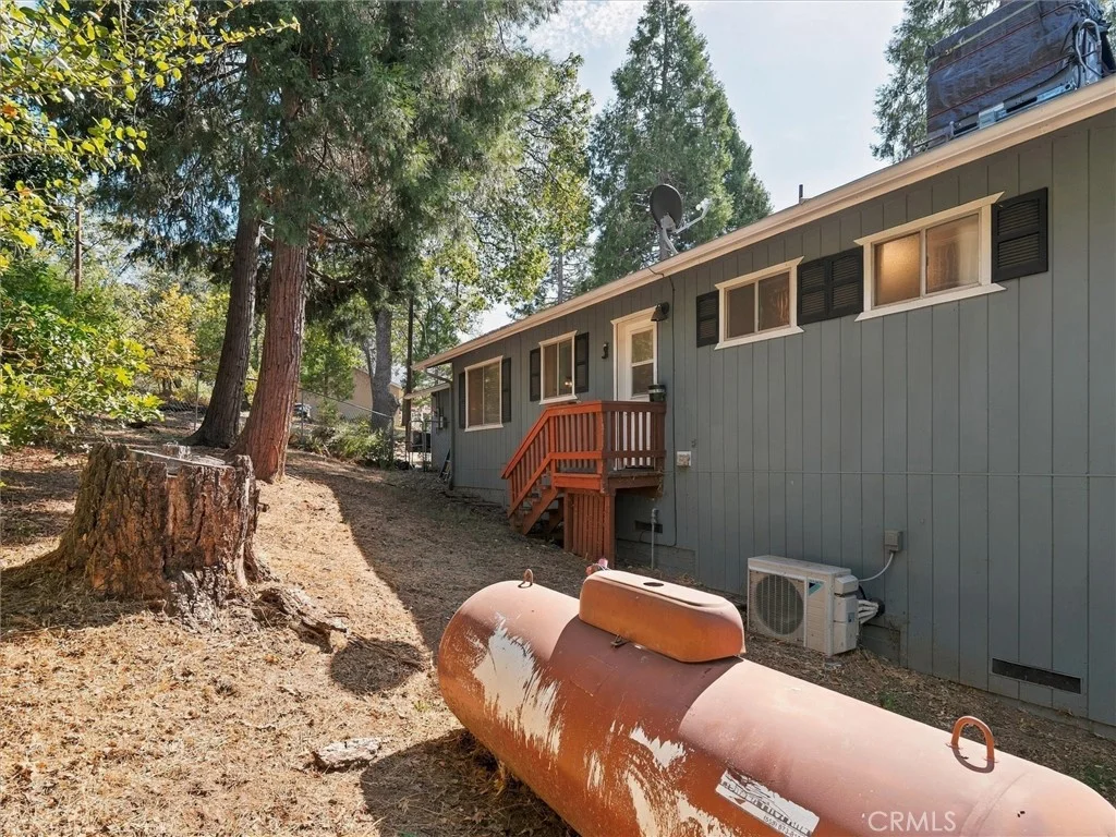 33298 Vista Dr W, North Fork, CA 93643