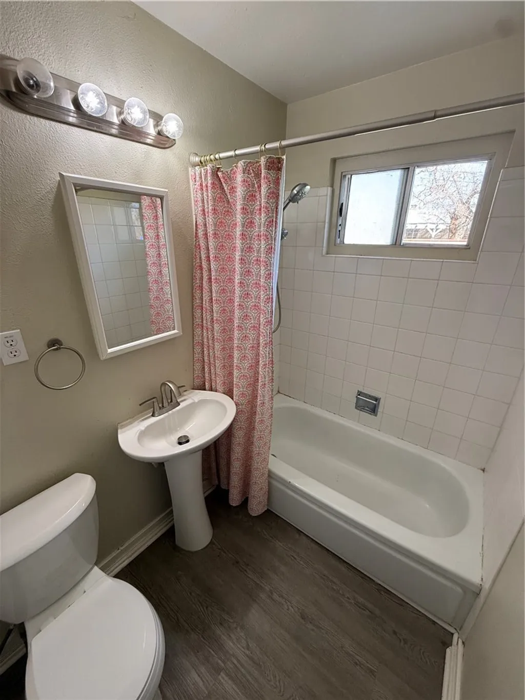 Additional image 11 of 45332 12th St W, Lancaster, CA 93534