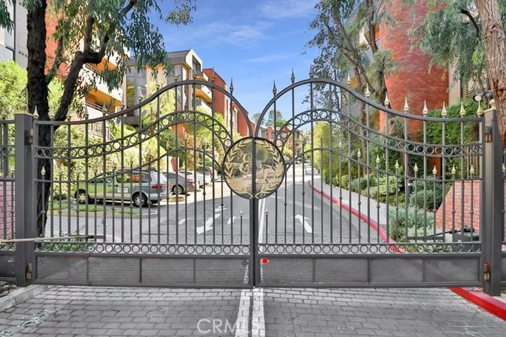 Additional image 34 of 4765 Park Encino Lane Unit 133, Encino, CA 91436