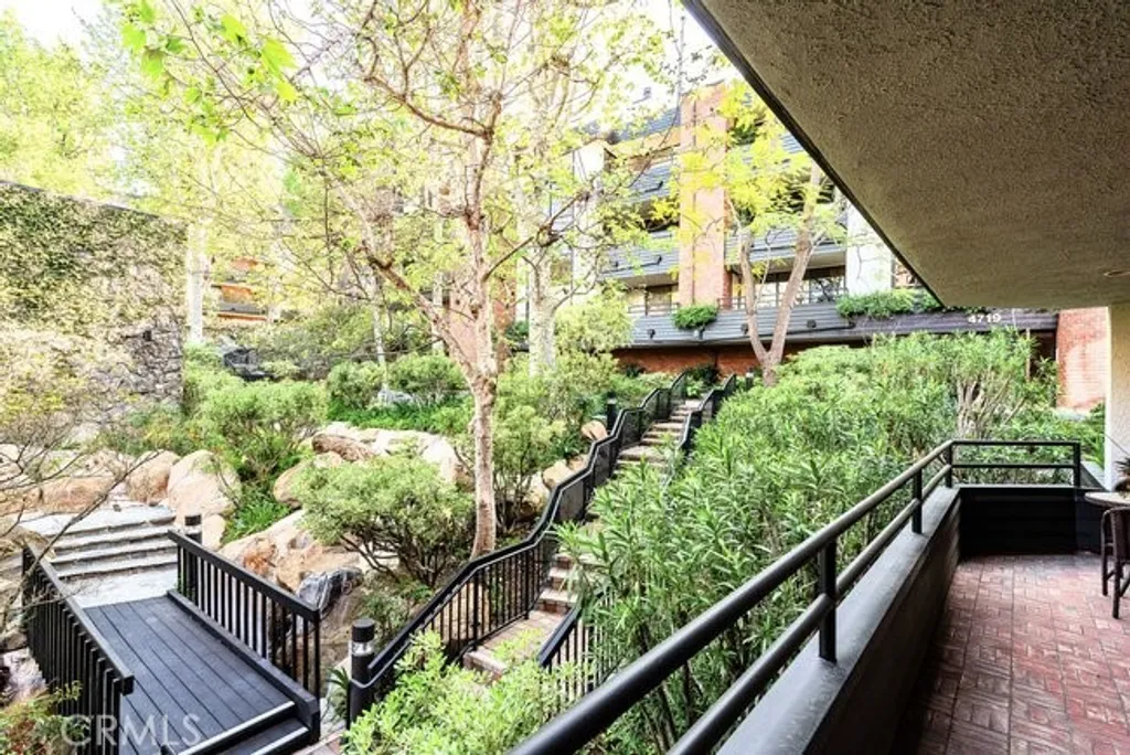 Additional image 11 of 4765 Park Encino Lane Unit 133, Encino, CA 91436