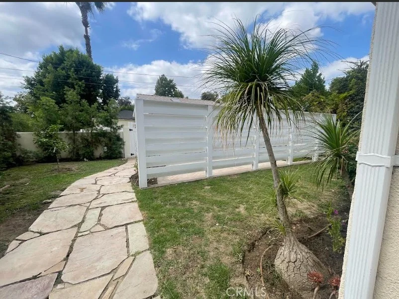 5703 Beck Avenue, North Hollywood, CA 91601