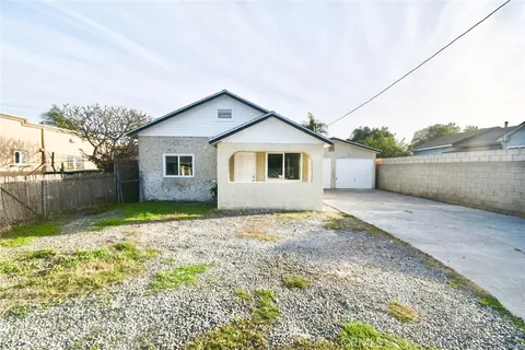 2534 W Pomona Street, Santa Ana, CA MLS: PW24240226