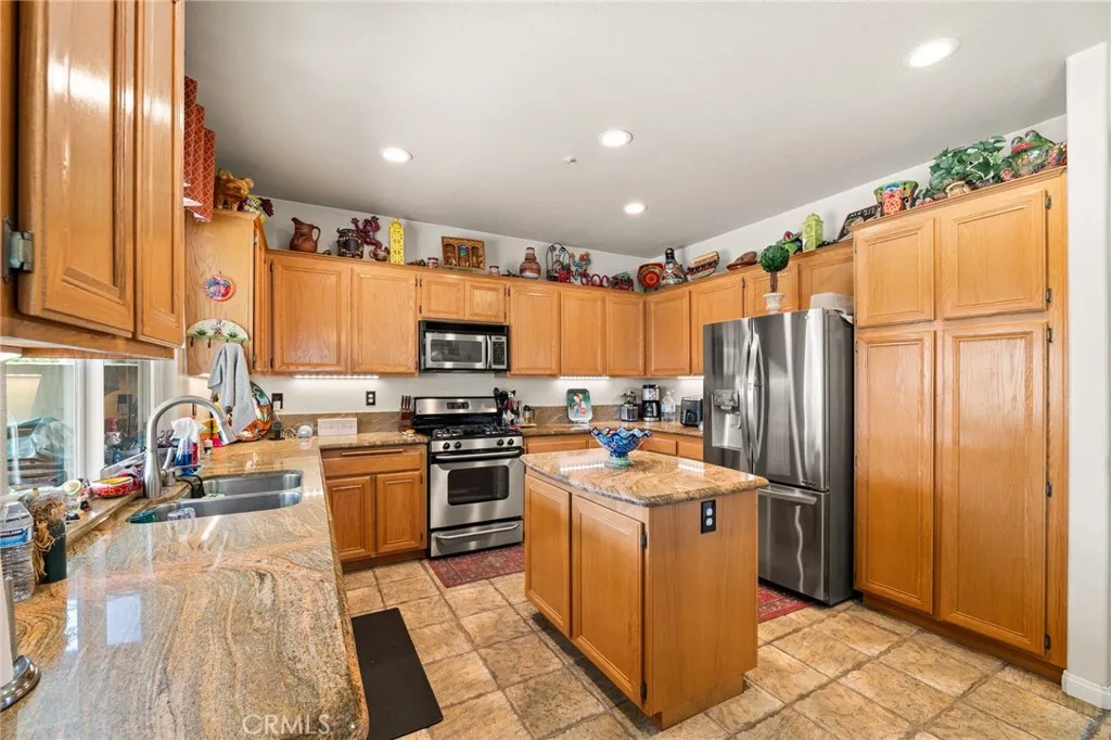 Additional image 17 of 15003 Elkhorn Drive, Fontana, CA 92336