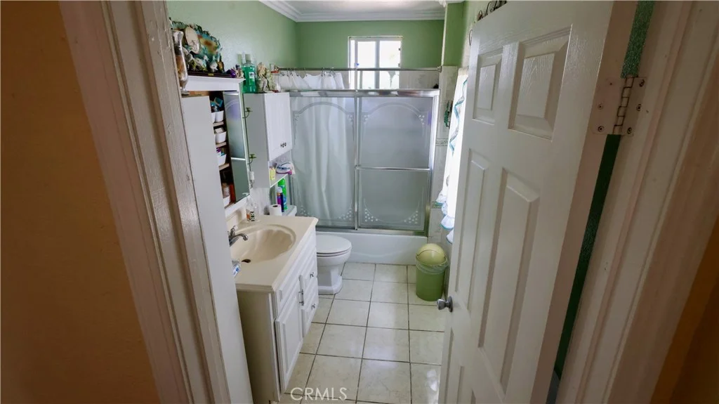 5427 Rayborn St, Lynwood, CA 90262