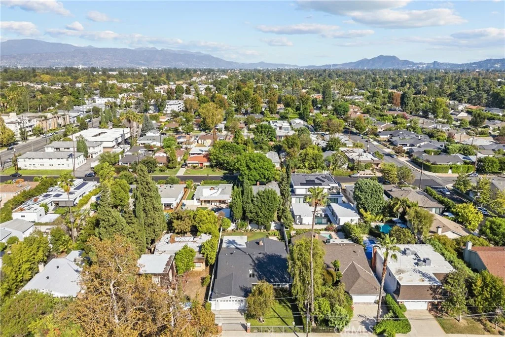 5522 Murietta Avenue, Sherman Oaks, CA 91401