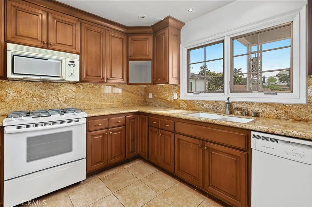 Additional image 4 of 5339 Thornburn Street, Los Angeles, CA 90045