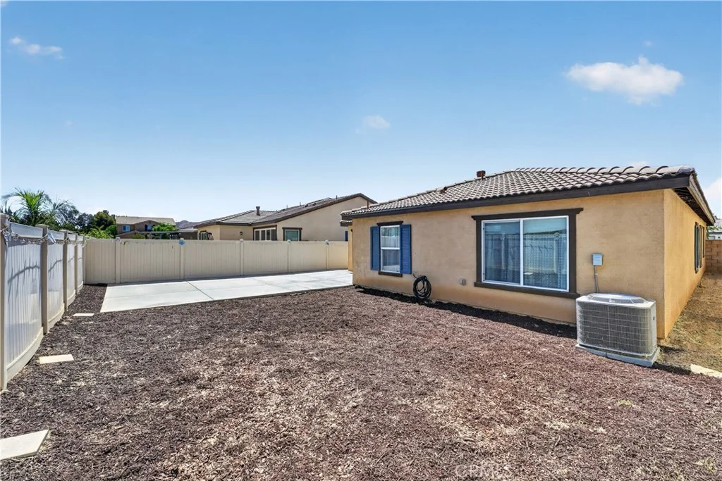 2417 Tulip Drive, Perris, CA 92570