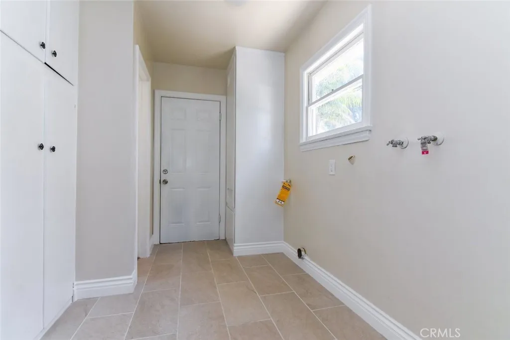 Additional image 40 of 6906 Mclennan Avenue, Lake Balboa, CA 91406