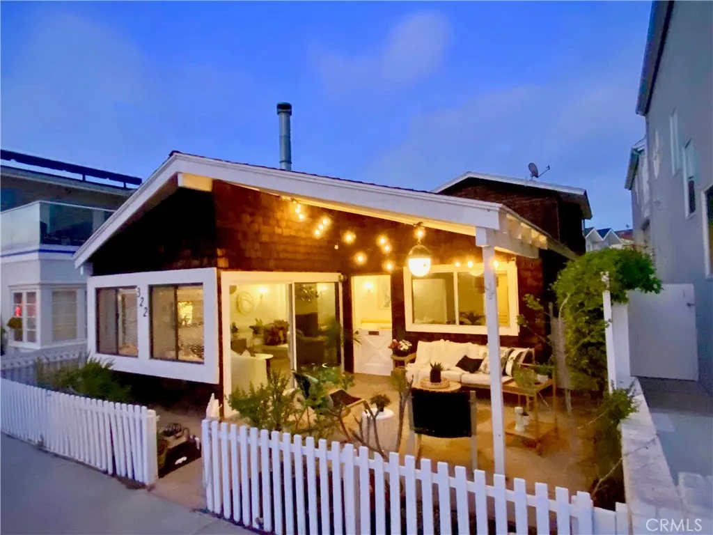 322 Grand Canal, Newport Beach, CA 92662