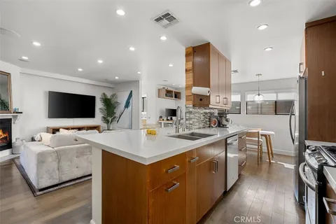 5545 Whitsett Ave Unit 1, Valley Village, CA 91607 - MLS#: OC25049173