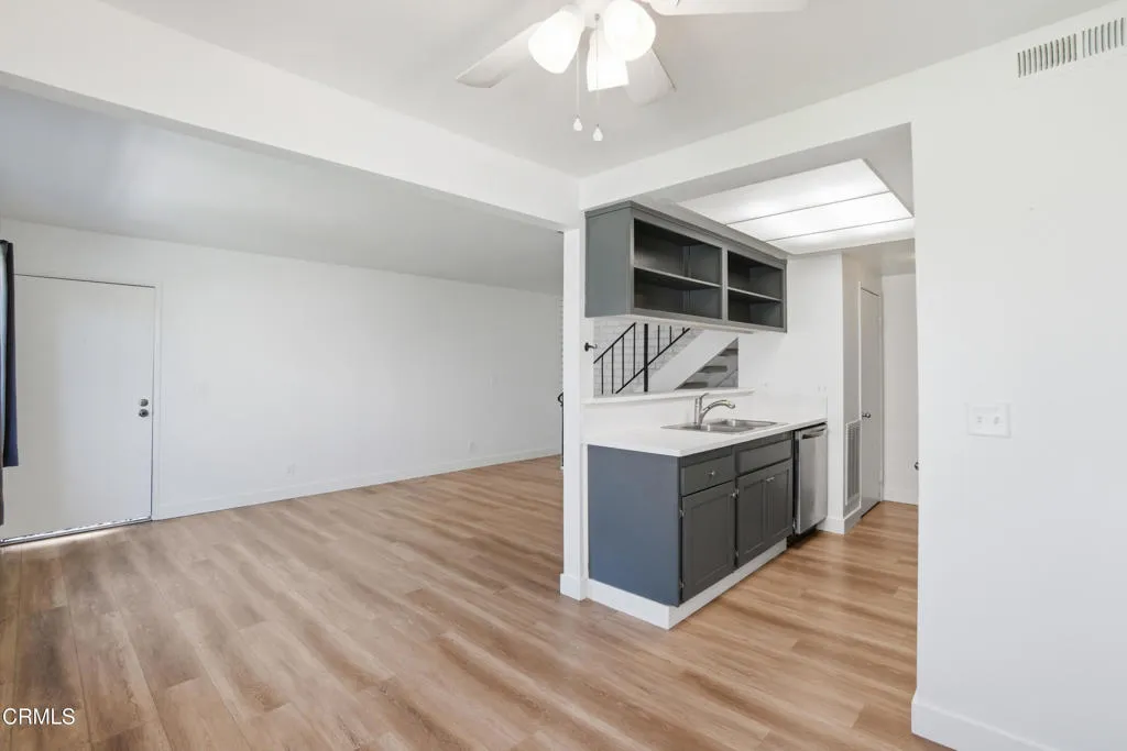 Additional image 48 of 2057 Calle La Sombra Unit 3, Simi Valley, CA 93063