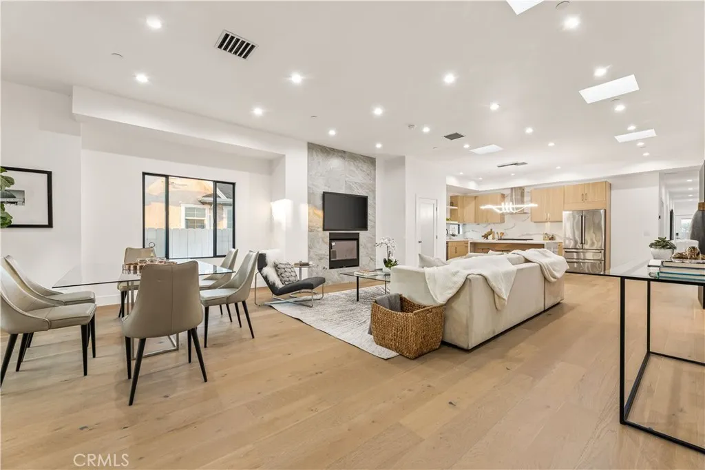 Additional image 61 of 1170 S Lucerne Blvd, Los Angeles, CA 90019