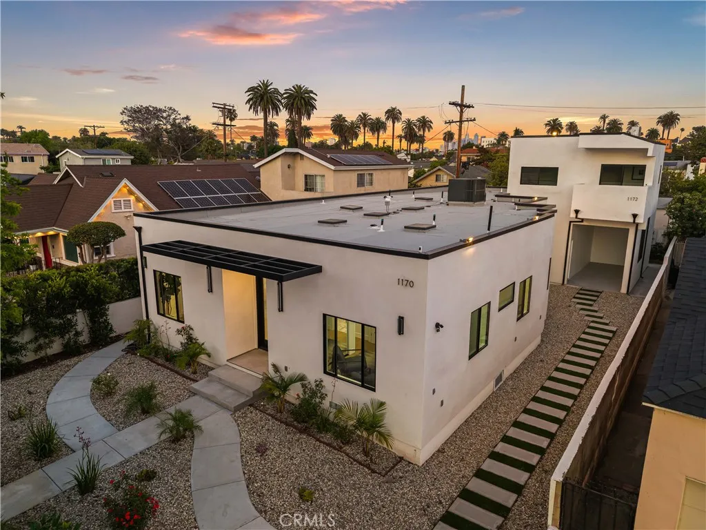 Additional image 53 of 1170 S Lucerne Blvd, Los Angeles, CA 90019