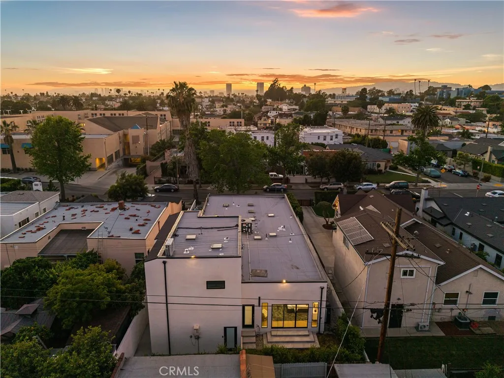 Additional image 58 of 1170 S Lucerne Blvd, Los Angeles, CA 90019