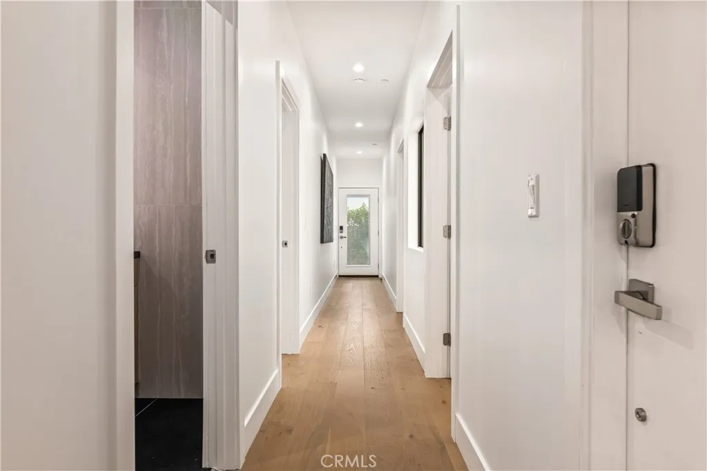 Additional image 82 of 1170 S Lucerne Blvd, Los Angeles, CA 90019